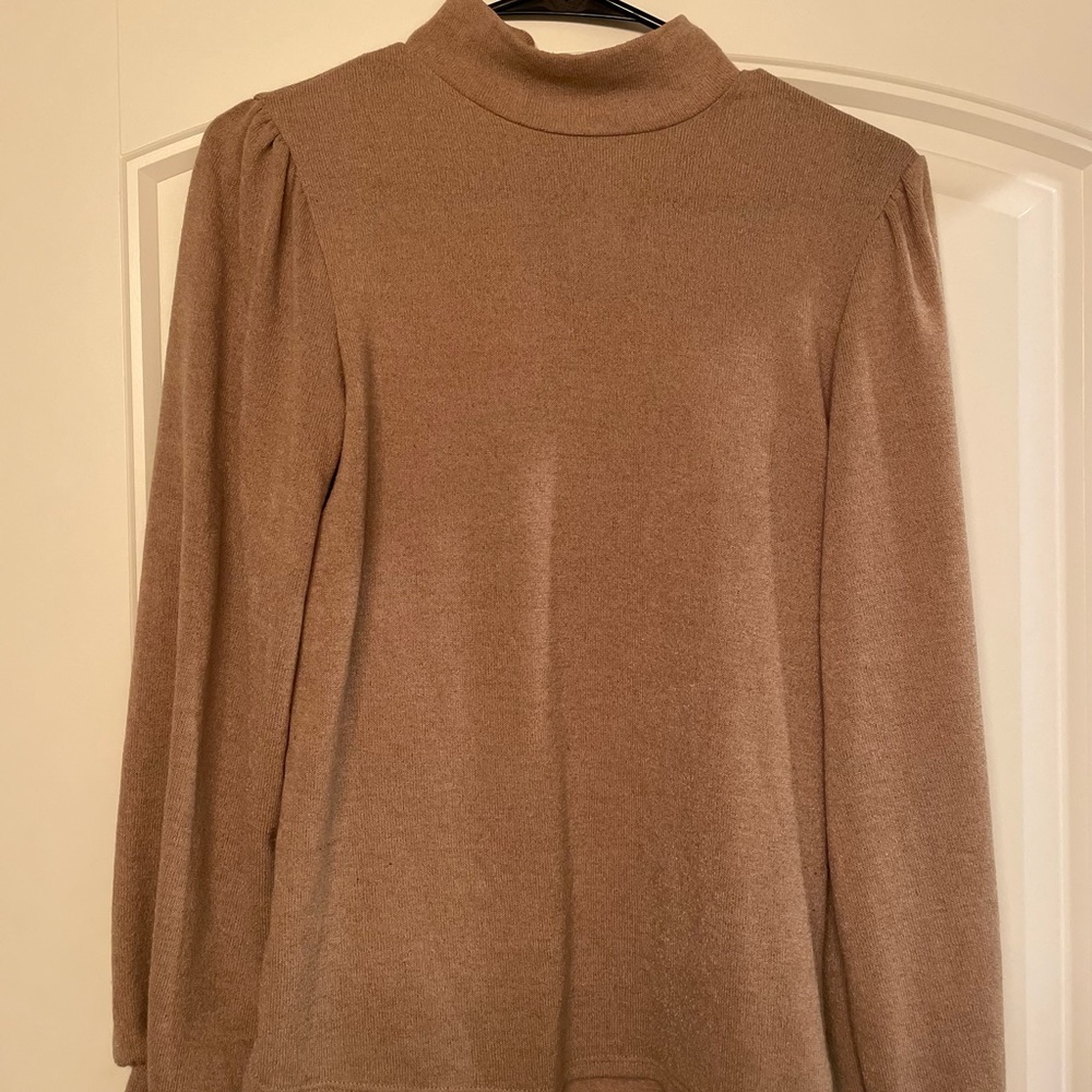 Minimal Turtleneck with Cuffed Sleeves Size S